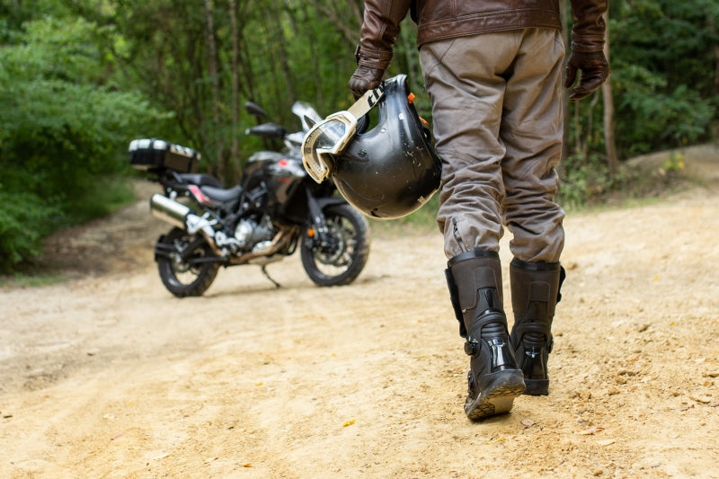 מגף אדוונצ'ר Avantour 3 מבית Falco שחור - Falco