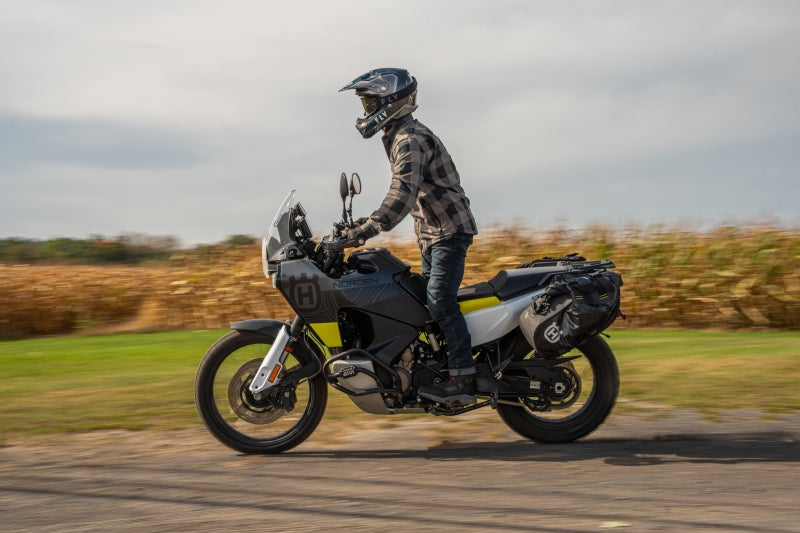 מגף אדוונצ'ר Arrakis מבית Falco שחור - Falco