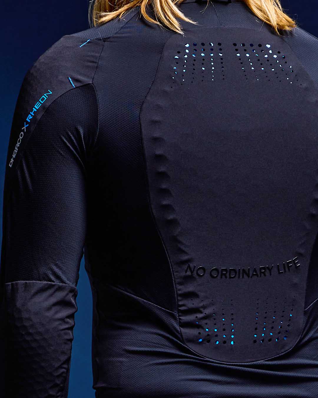 מגן גוף DHaRCO גברים שרוול ארוך Mens Long Sleeve Body Armour - DHaRCO