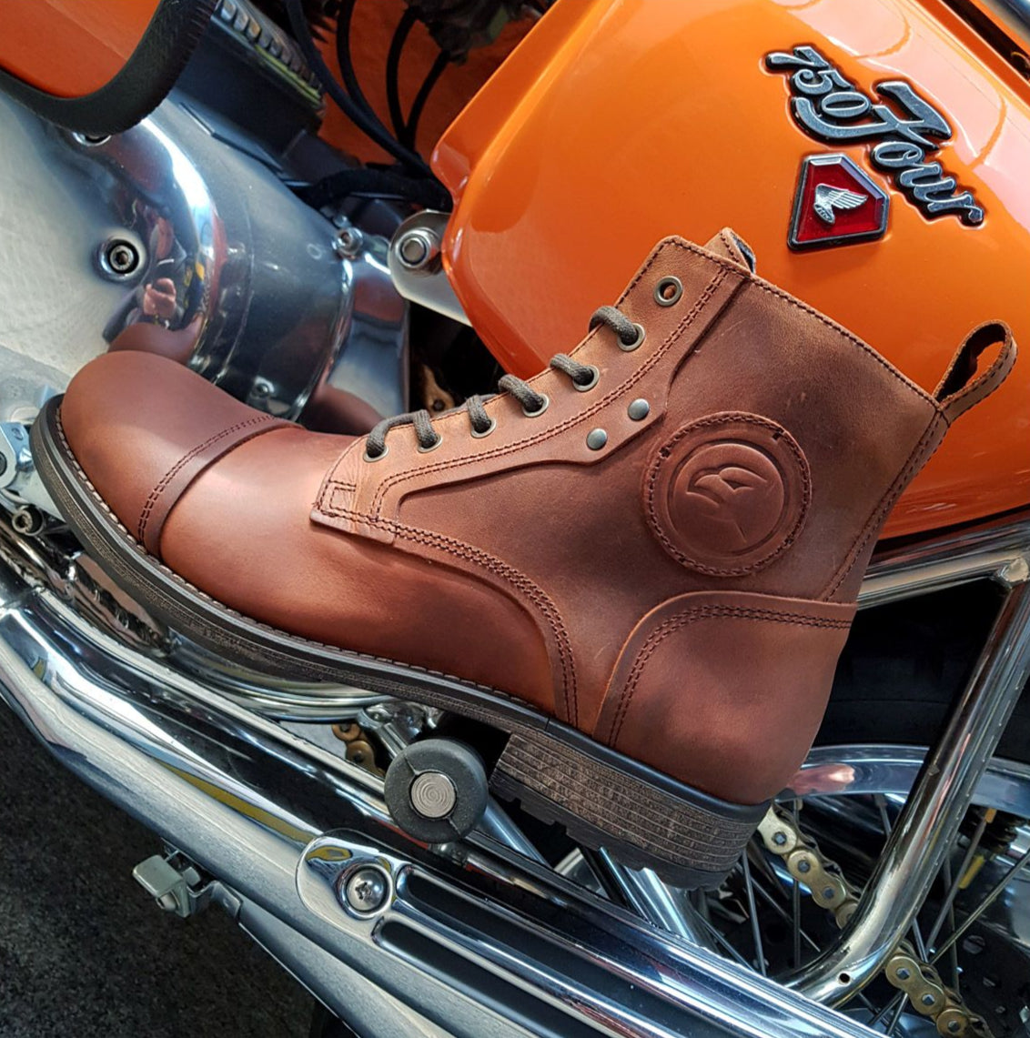 מגף רכיבה קלאסי Kaspar מבית Falco חום - Falco