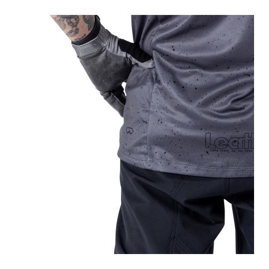 חולצת רכיבה קצרה גברים MTB Enduro 3.0 Graphite V25 - Leatt