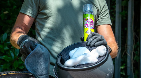 תרסיס קצף לניקוי קסדה 400 מ"ל Muc-Off Foam Fresh