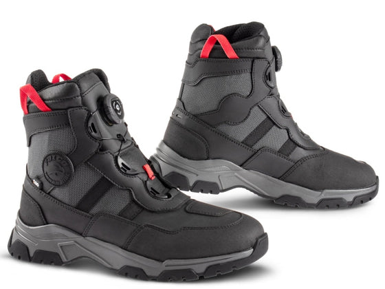 מגף אדוונצ'ר Arrakis II מבית Falco שחור - Falco