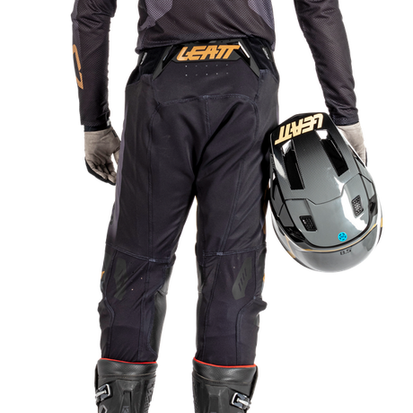 סט מכנס וחולצה 5.5 Stealth - Leatt