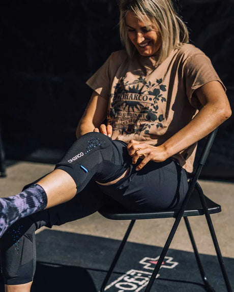 מגן ברכיים DHaRCO Gravity - DHaRCO