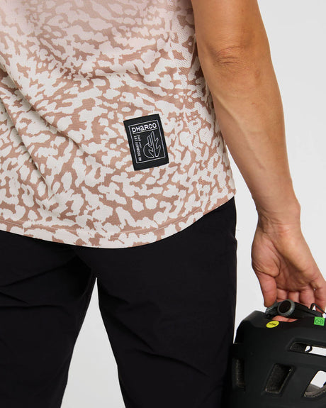 חולצת רכיבה קצרה נשים | Priscilla - DHaRCO