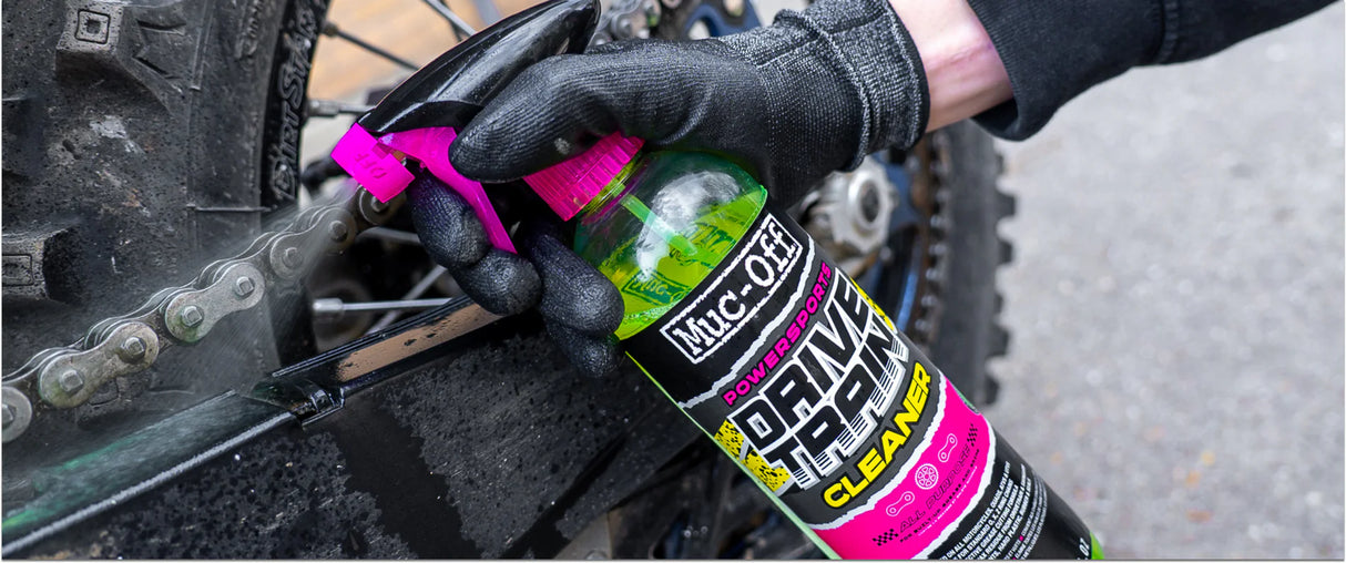נוזל ניקוי מערכת הנעה 500 מ"ל Muc-Off Powersports Drivetrain
