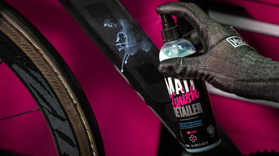 תרסיס הגנה וניקוי למשטחי מט Muc-Off Matt Finish Detailer