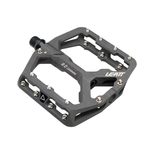 פדל CeraMAG AllMtn 8.0 Flat מגנזיום - Leatt