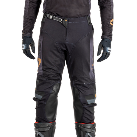 סט מכנס וחולצה 5.5 Stealth - Leatt