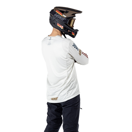 חולצת רכיבה ארוכה גברים MTB Enduro 4.0 Cream V25 - Leatt