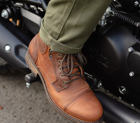 מגף רכיבה קלאסי Kaspar מבית Falco חום - Falco