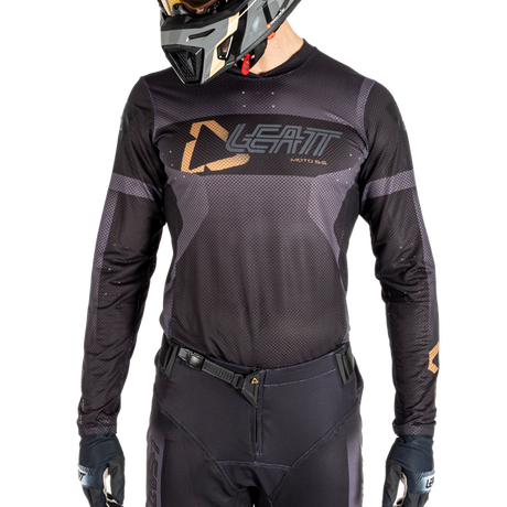 סט מכנס וחולצה 5.5 Stealth - Leatt