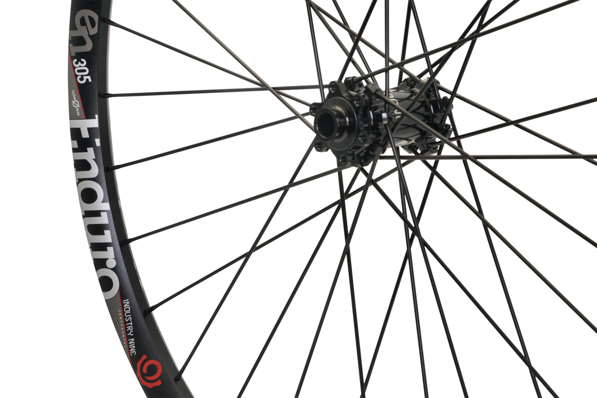 סט גלגלים Hydra Enduro 305 V3 26" SS Bolt-On - Industry Nine