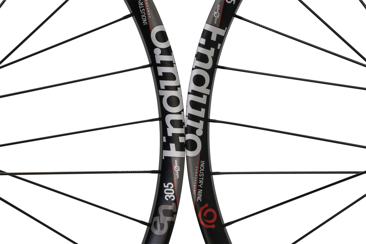 סט גלגלים Hydra Enduro 305 V3 26" SS Bolt-On - Industry Nine