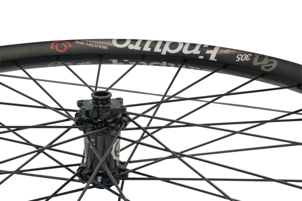 סט גלגלים Hydra Enduro 305 V3 26" SS Bolt-On - Industry Nine