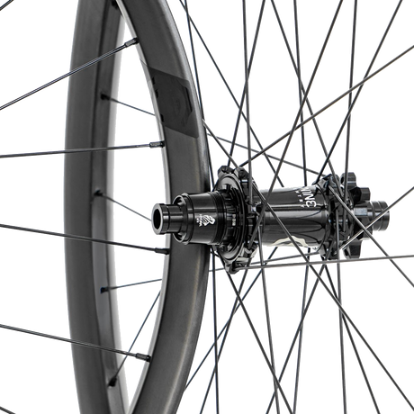 סט גלגלים HYDRA Enduro S Carbon 29" - Industry Nine